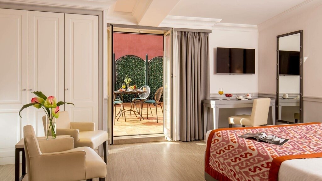 Hotel27