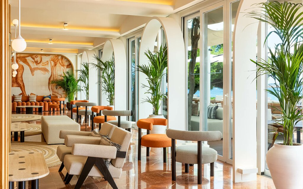 Hotel848