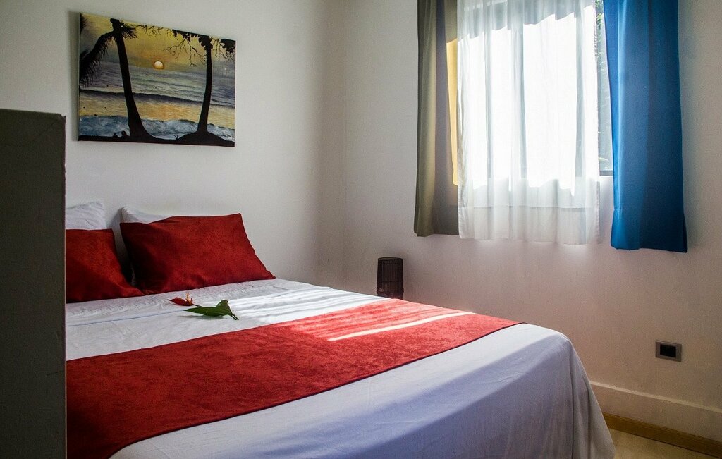 Hotel283
