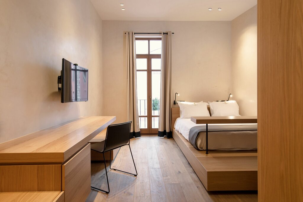 Hotel593