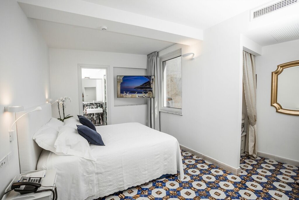 Hotel42