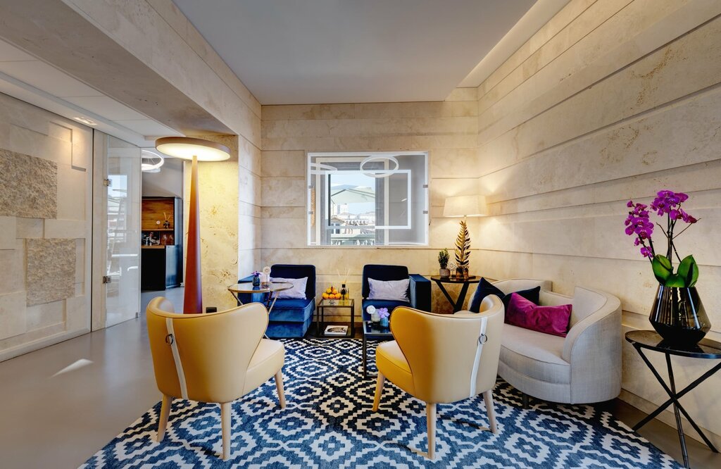Hotel28