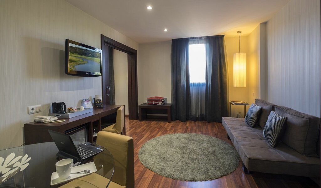 Hotel868