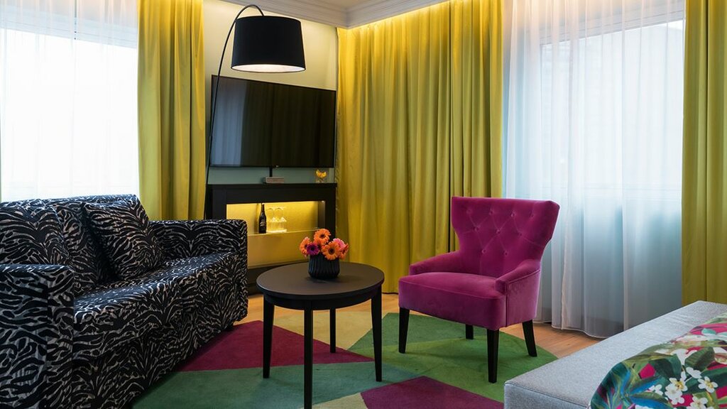 Hotel403