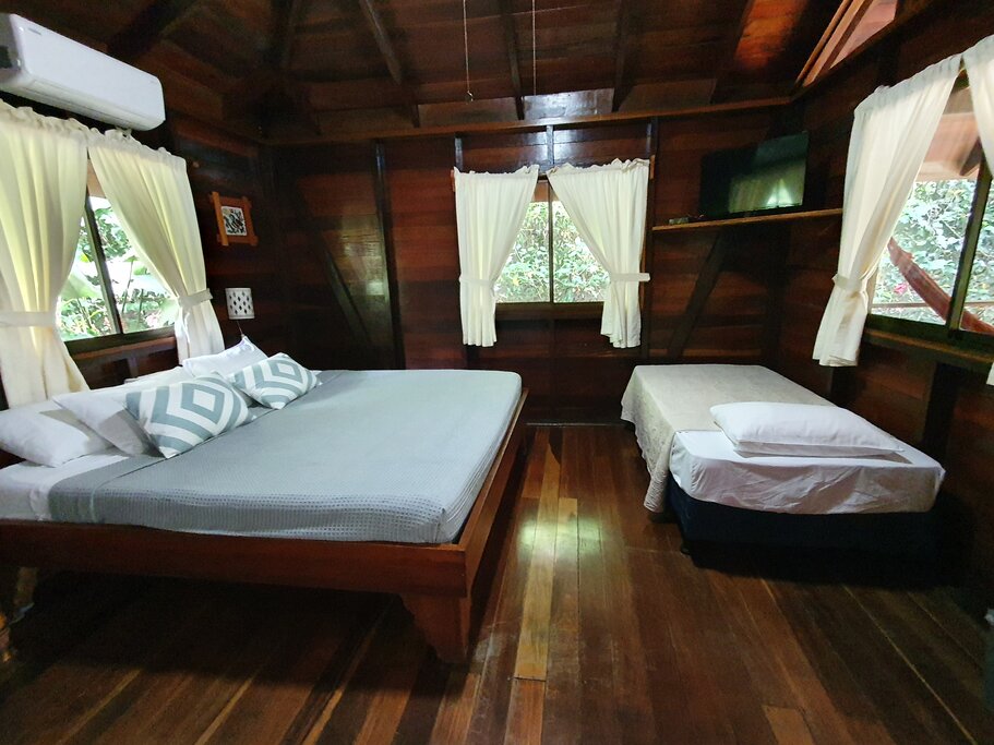 Hotel247