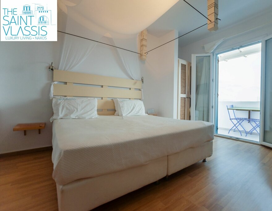 Hotel537