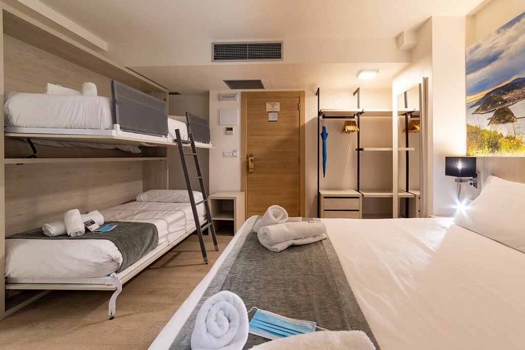 Hotel870