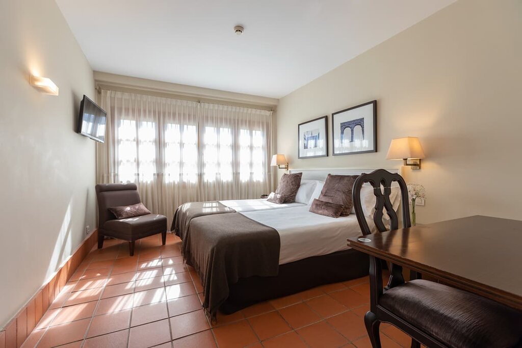 Hotel806