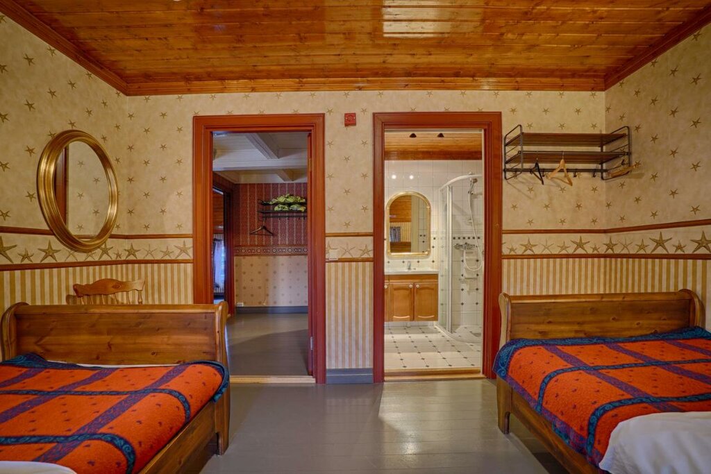 Hotel389