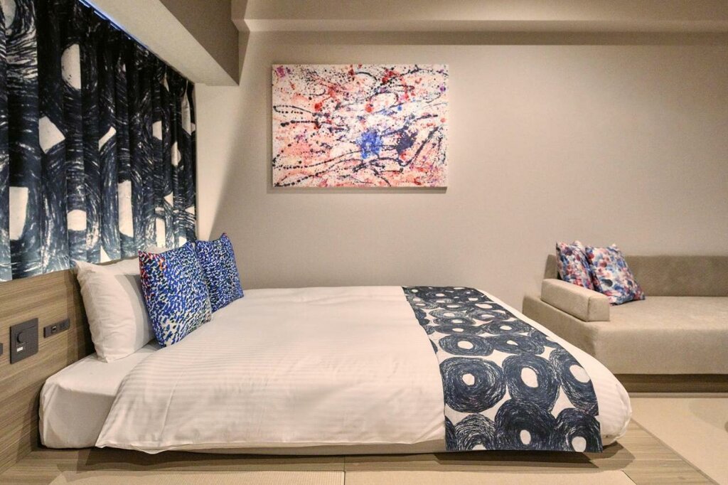 Hotel144