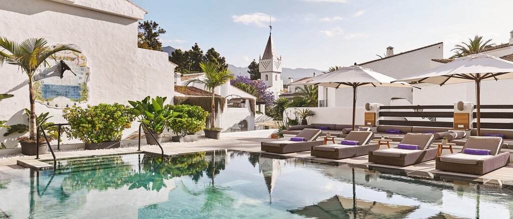 Hotel982