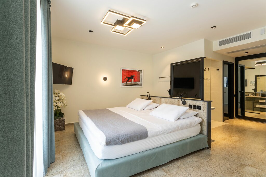 Hotel492