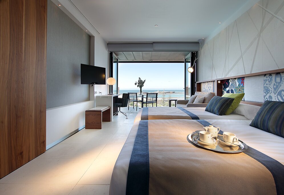 Hotel745