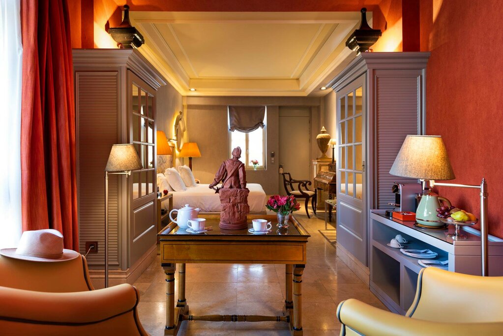 Hotel675
