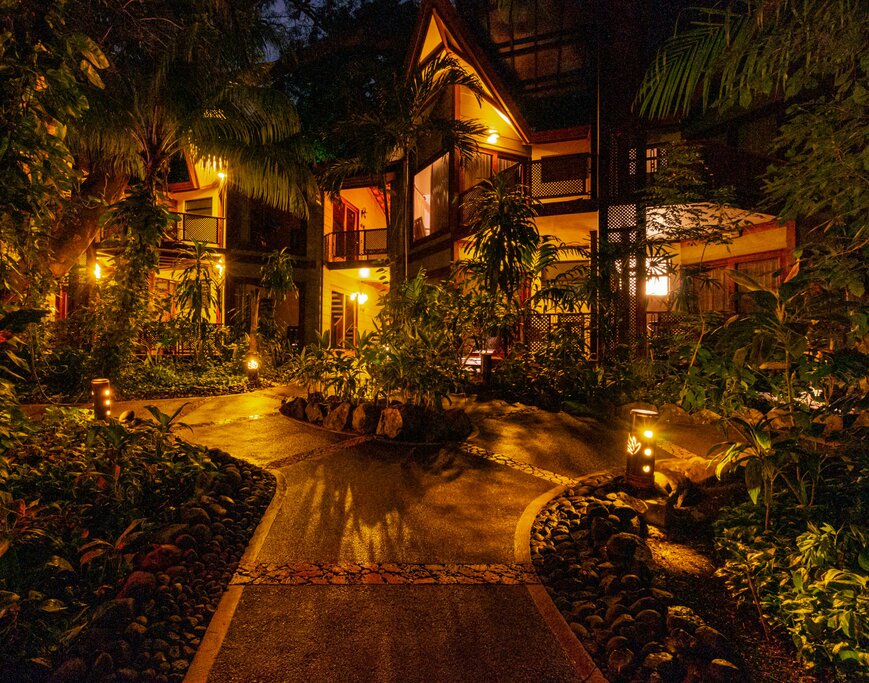 Hotel211