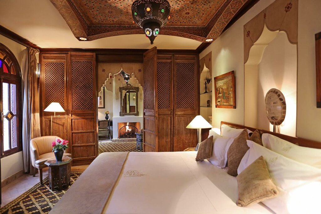Hotel73