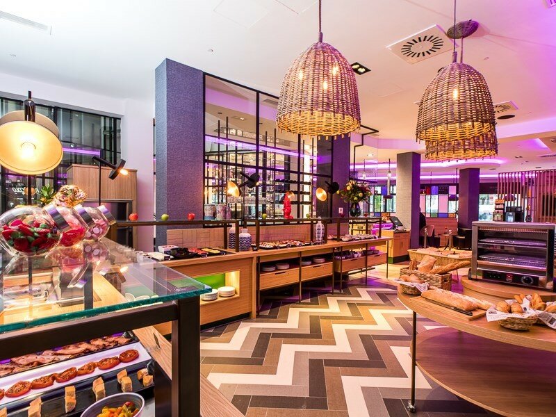 Hotel852