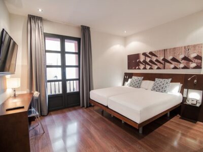 Hotel795