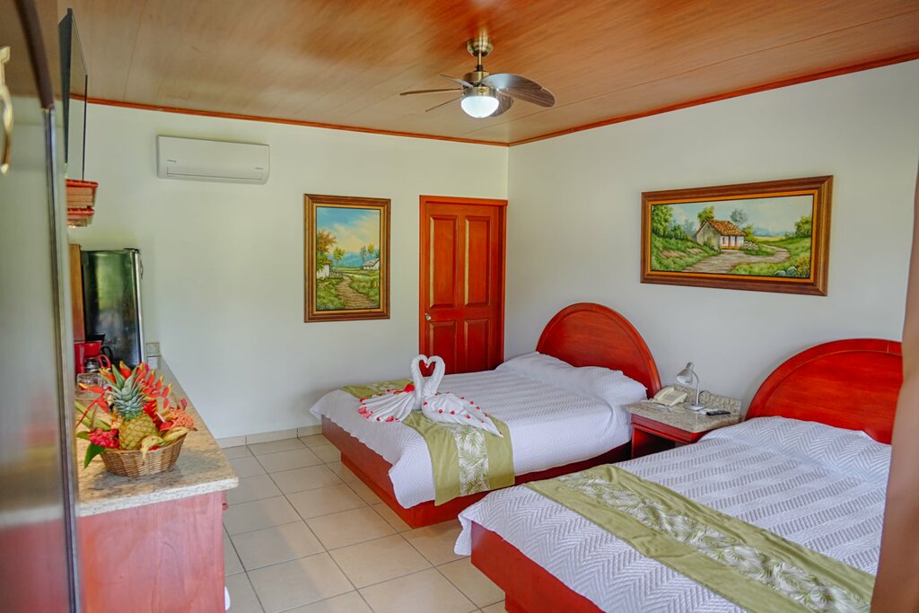 Hotel330