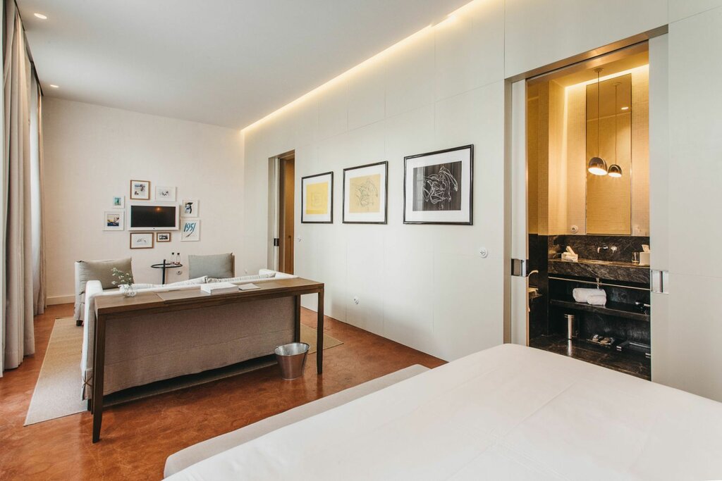 Hotel1051