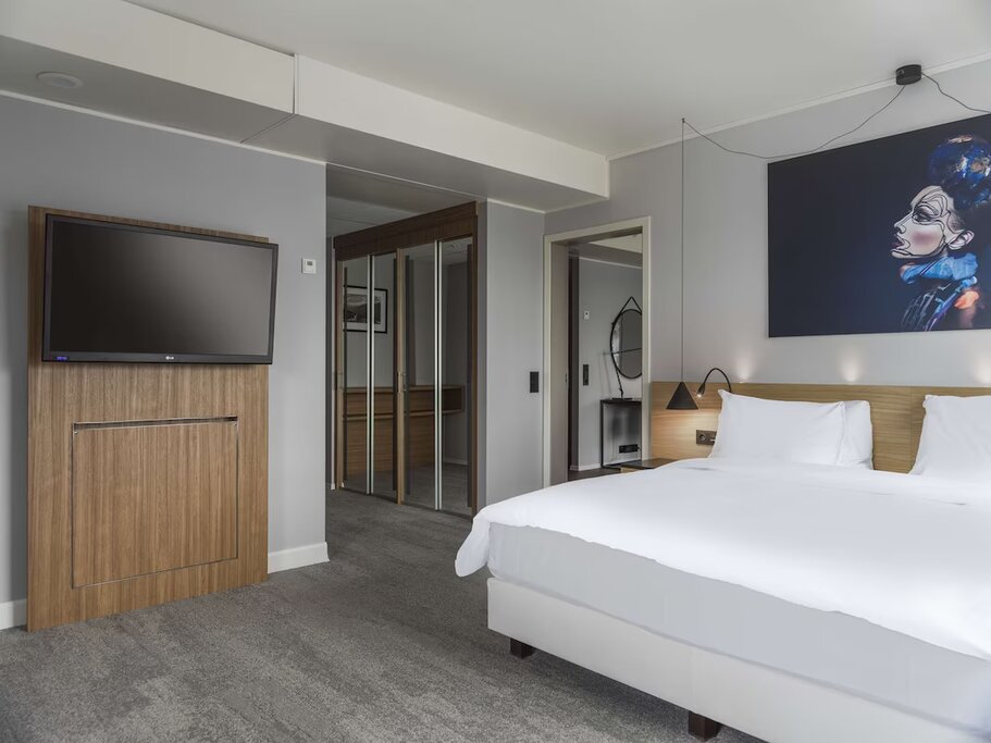 Hotel375