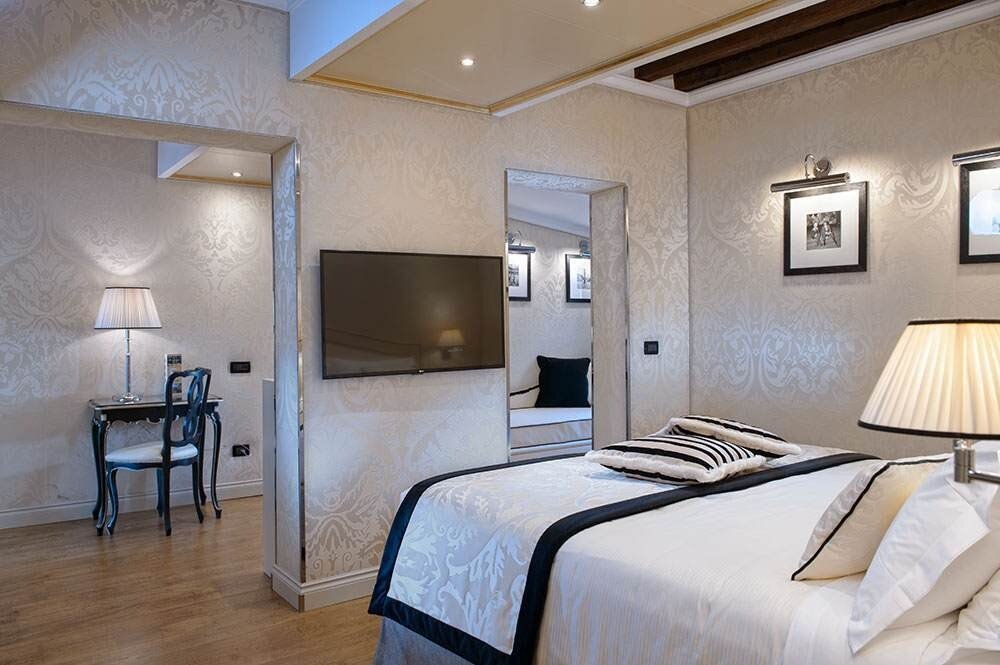 Hotel6