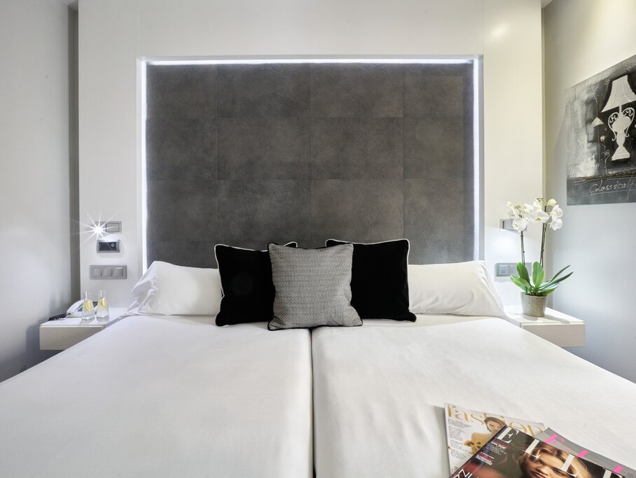 Hotel736