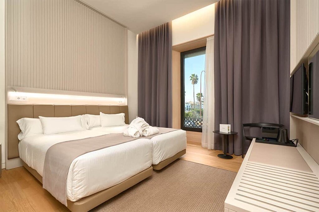 Hotel953