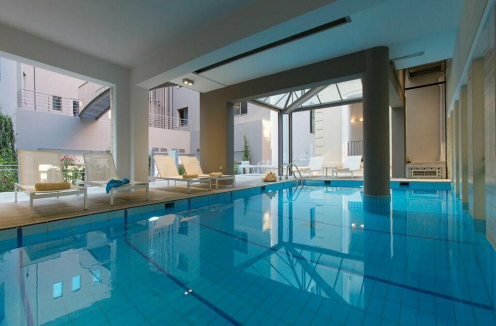 Hotel563