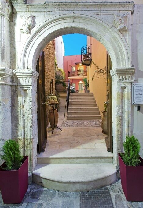 Hotel649