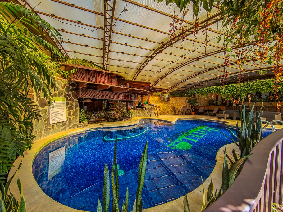 Hotel200