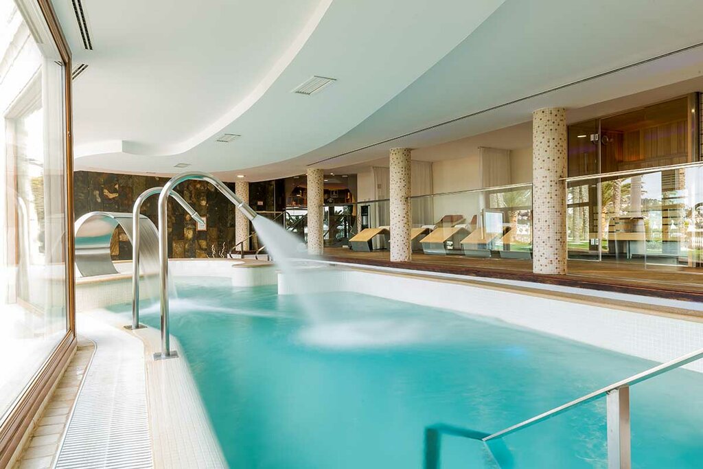 Hotel995