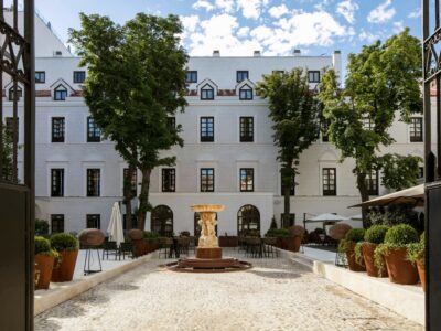 Hotel1076