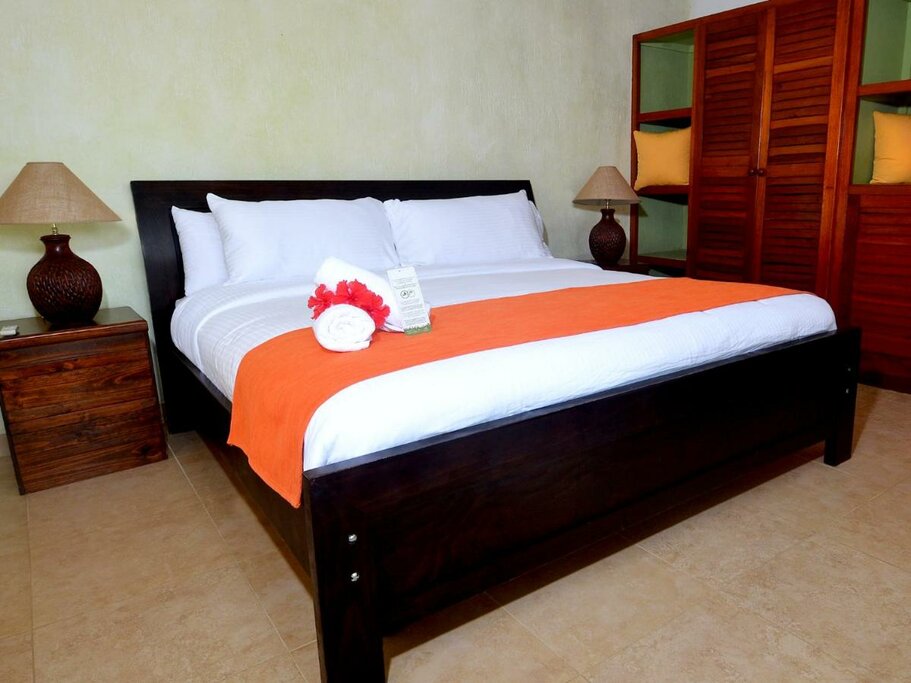 Hotel337