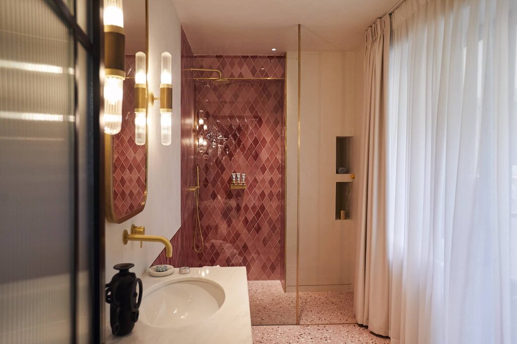 Hotel512