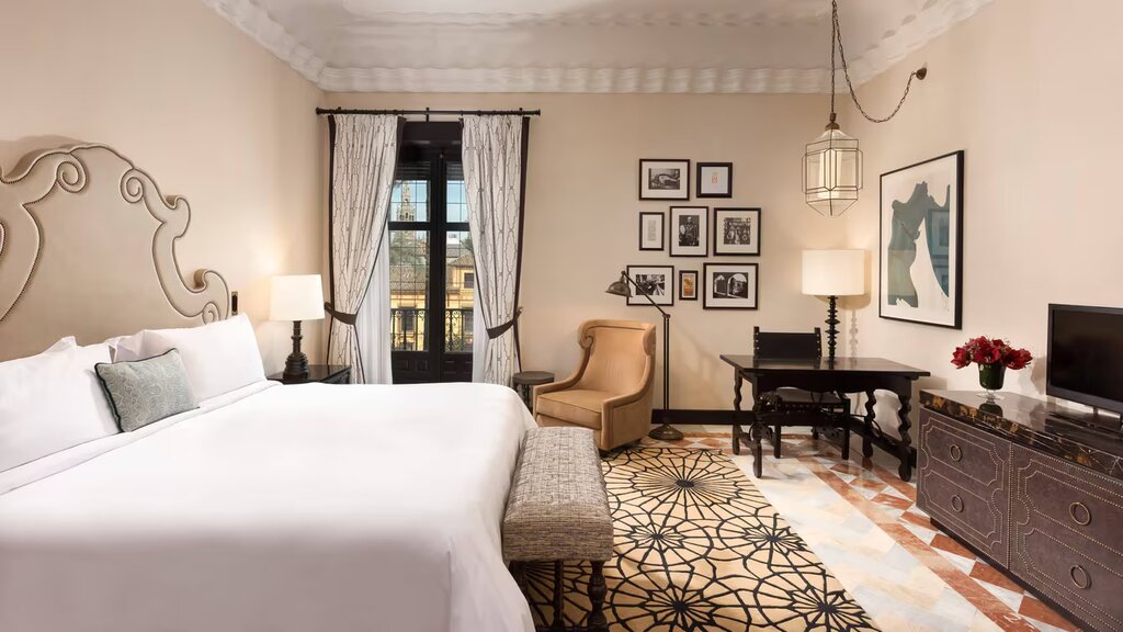 Hotel741