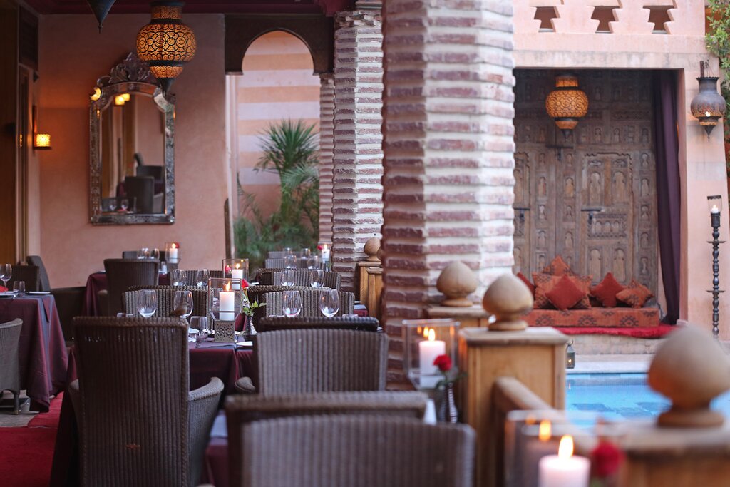 Hotel73