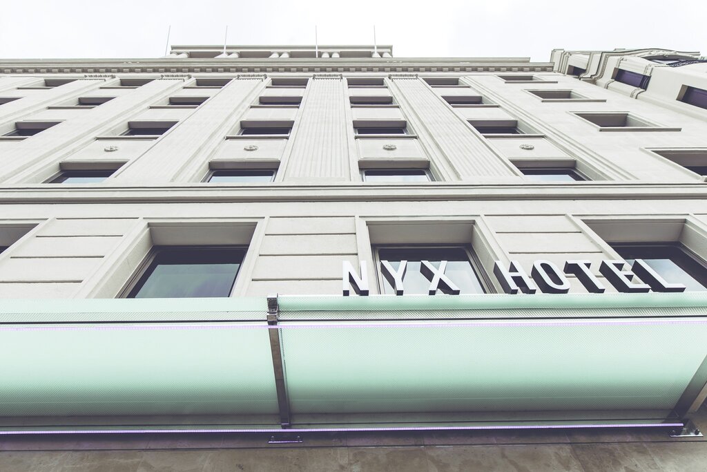 Hotel852