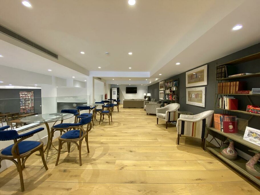 Hotel775