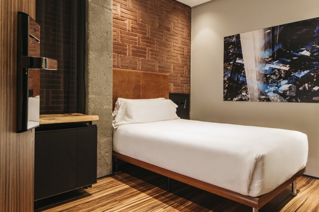 Hotel793