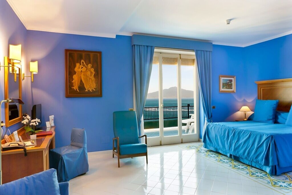 Hotel2