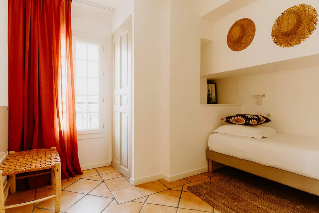 Hotel1273