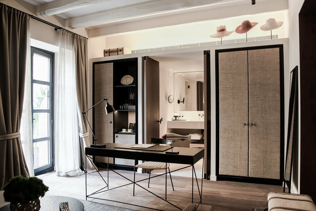 Hotel1058