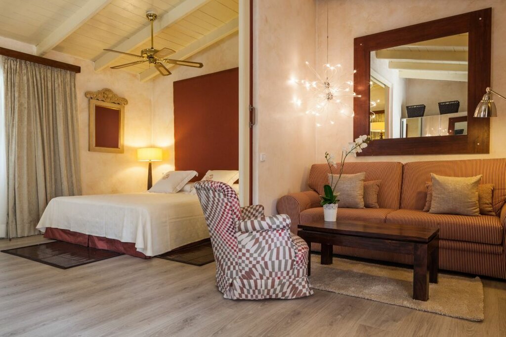Hotel1099