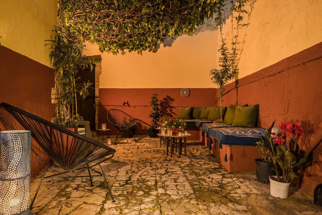Hotel483