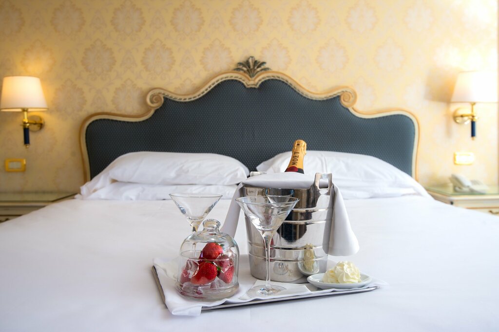 Hotel7