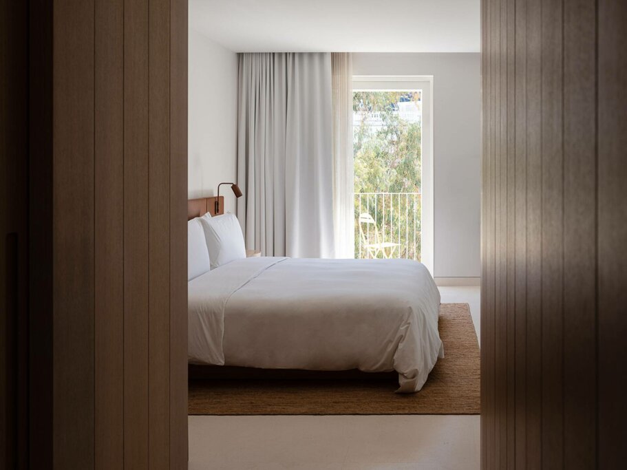 Hotel932