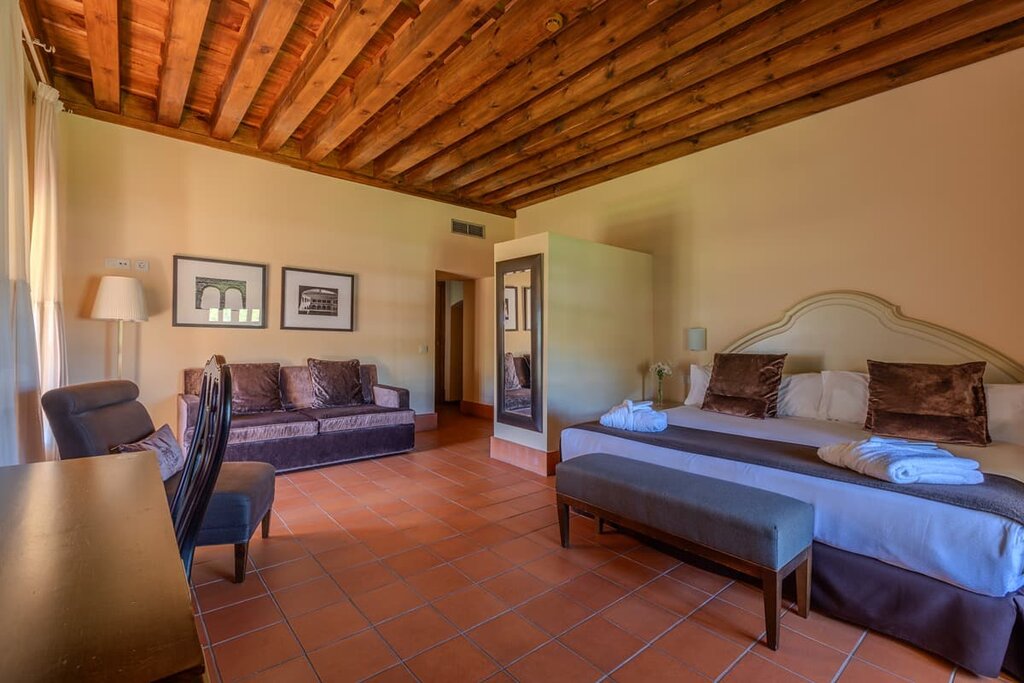 Hotel806