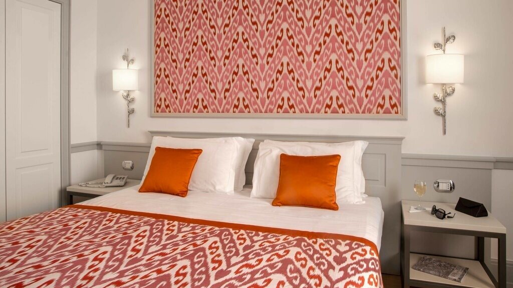 Hotel27