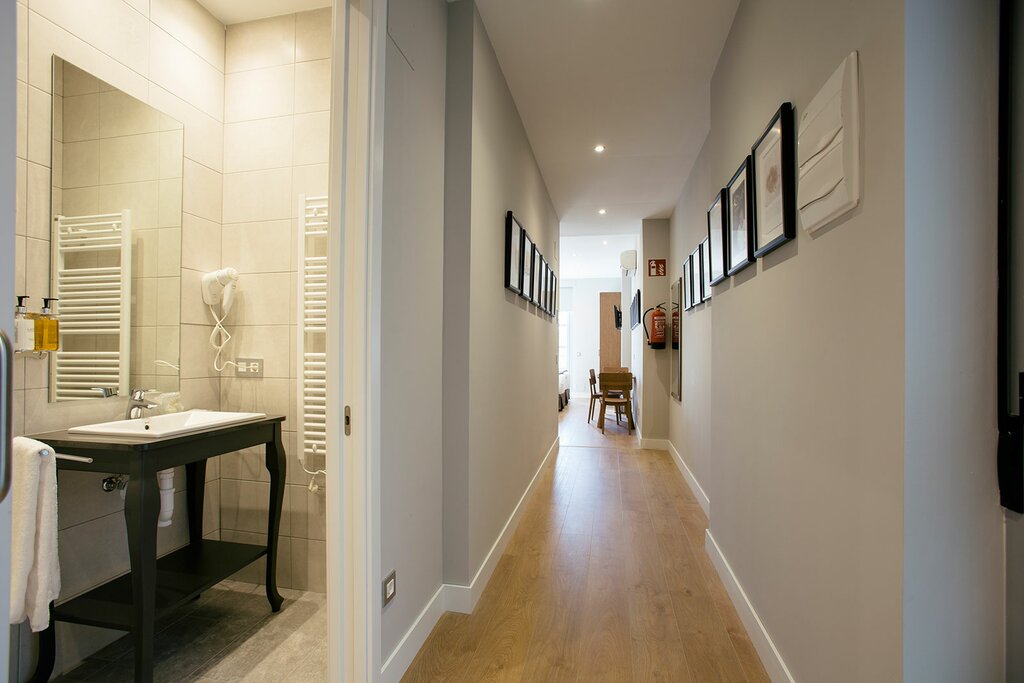 Hotel836